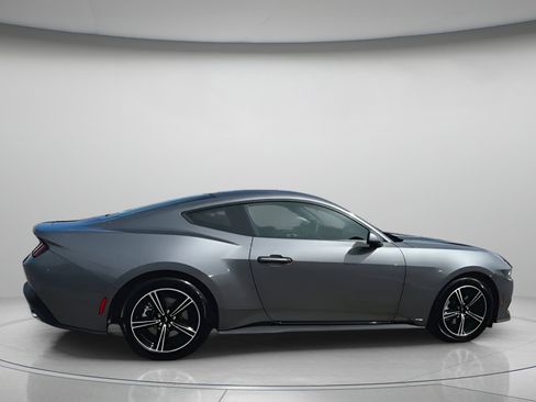 New 2025 Ford Mustang Coupe image 34