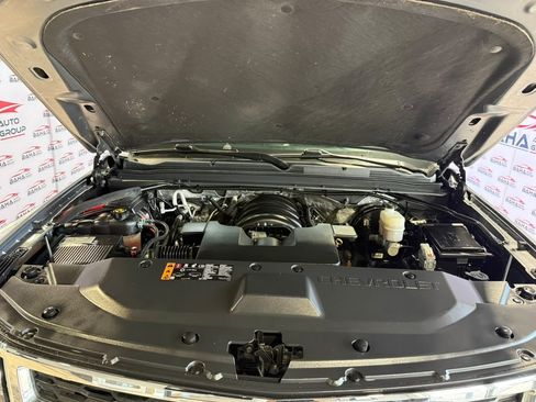 Used 2018 Chevrolet Suburban LT AWD/4WD image 60