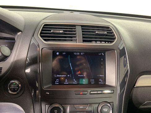 Used 2019 Ford Explorer XLT w/ Equipment Group 202A FWD image 25