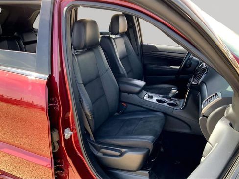 Used 2022 Jeep Grand Cherokee Laredo X AWD/4WD image 15