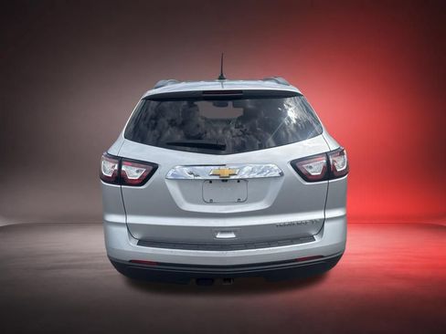 Used 2016 Chevrolet Traverse LS FWD image 4
