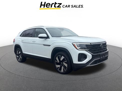 Used 2025 Volkswagen Atlas Cross Sport SE image 1