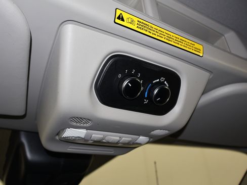 Used 2020 Ford Transit 350 XLT image 33