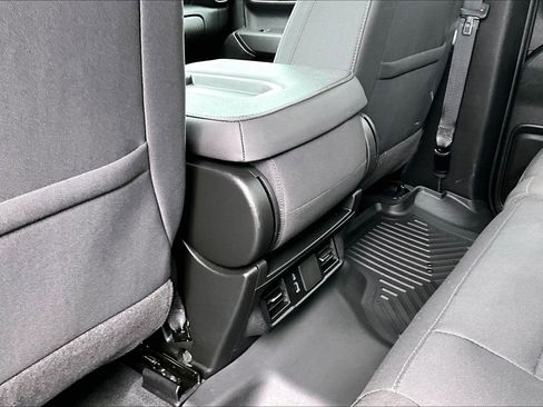 Used 2025 Chevrolet Silverado 1500 Custom AWD/4WD image 7
