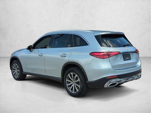 Used 2024 Mercedes-Benz GLC 300 4MATIC image 7