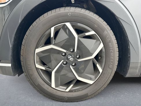 Used 2024 Hyundai Ioniq 5 SEL AWD/4WD image 12