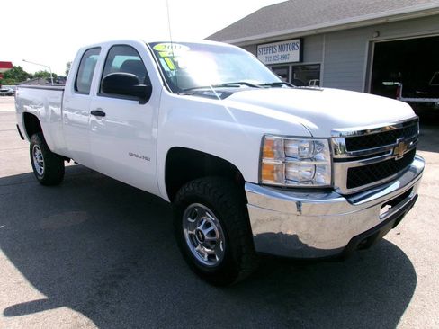Used 2011 Chevrolet Silverado 2500 W/T AWD/4WD image 6