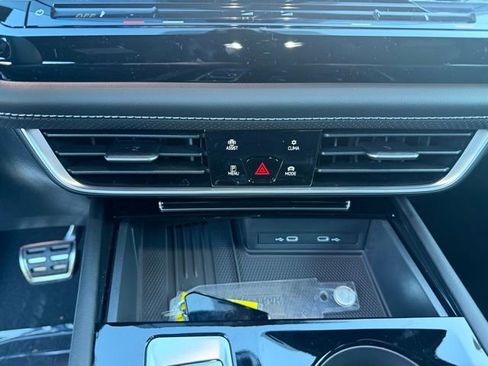 New 2026 Volkswagen Atlas Cross Sport SEL Premium R-Line AWD/4WD image 21