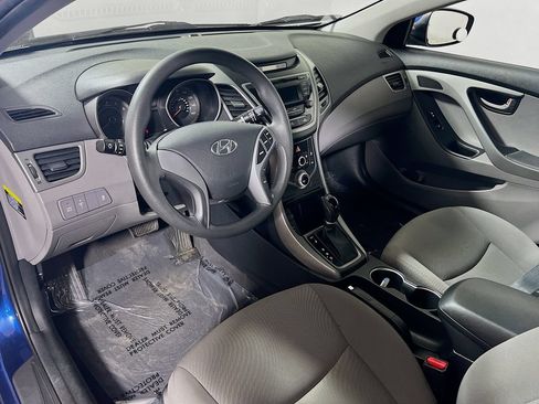 Used 2016 Hyundai Elantra SE FWD image 9