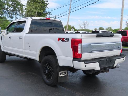 Used 2017 Ford F350 Platinum w/ Platinum Ultimate Package AWD/4WD image 19