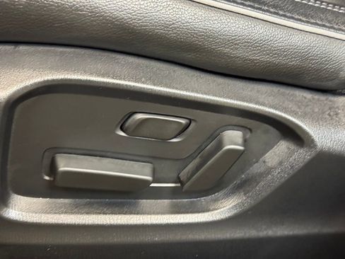 Used 2025 MAZDA CX-5 AWD 2.5 S w/ Preferred Package image 12