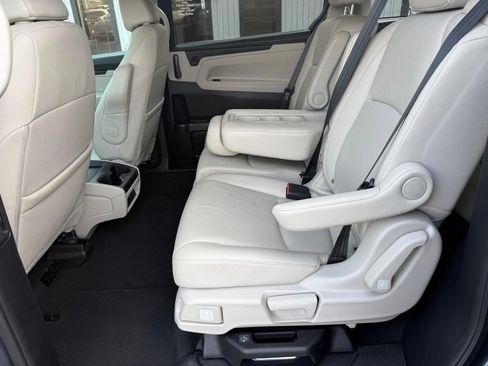 Used 2025 Honda Odyssey EX-L image 18