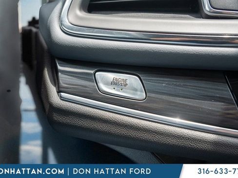Used 2021 Buick Enclave Premium w/ Surround and Sites Package AWD/4WD image 10