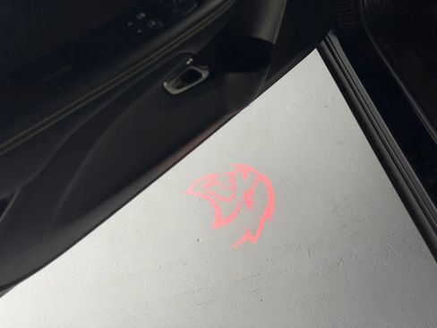 Used 2019 Dodge Challenger SRT Hellcat Redeye image 30