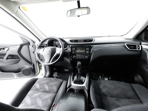 Used 2015 Nissan Rogue SV AWD/4WD image 18