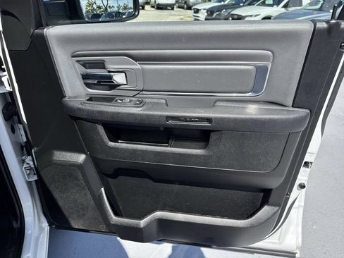 Used 2022 RAM 1500 Classic SLT RWD image 42