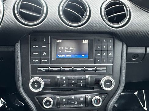 Used 2018 Ford Mustang Coupe image 14