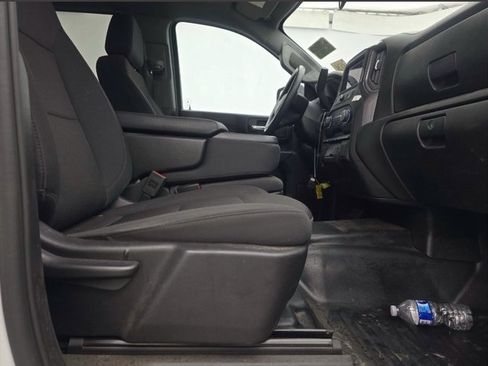 Used 2024 Chevrolet Silverado 3500 W/T image 9