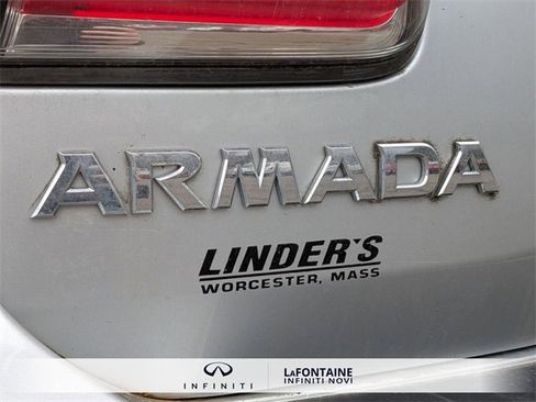 Used 2017 Nissan Armada SL w/ Interior Lighting Package image 10