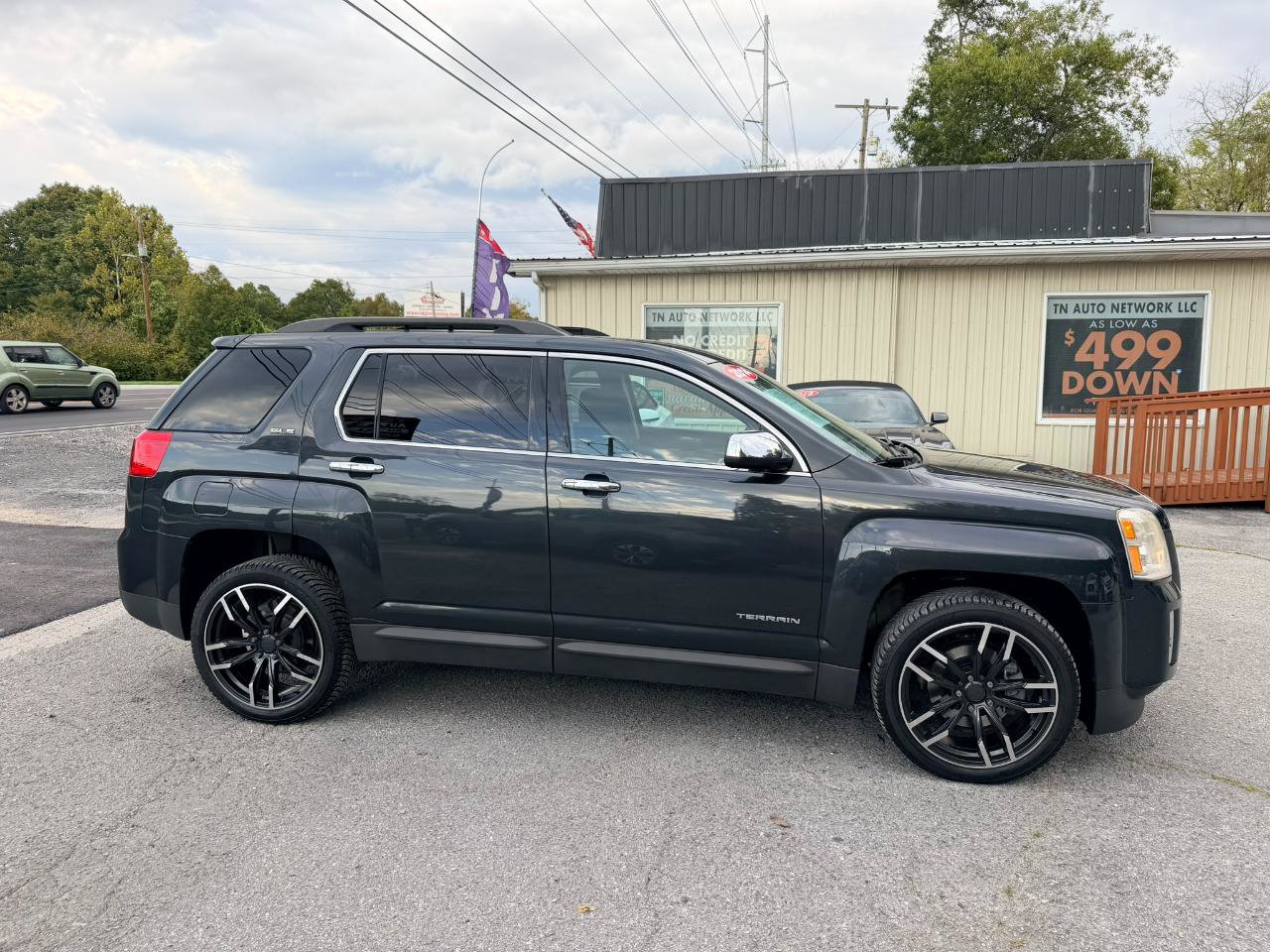 Used 2014 GMC Terrain SLE w/ Chrome Package FWD image 4