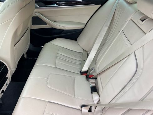 Used 2017 BMW 540i RWD image 5