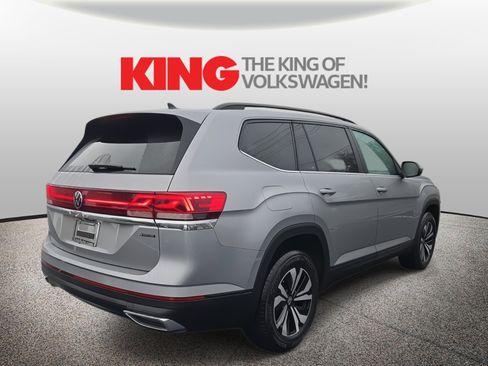 Certified 2025 Volkswagen Atlas SE image 5