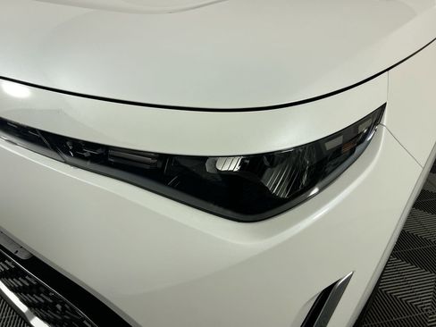Used 2025 Kia Soul LX w/ LX Technology Package FWD image 10