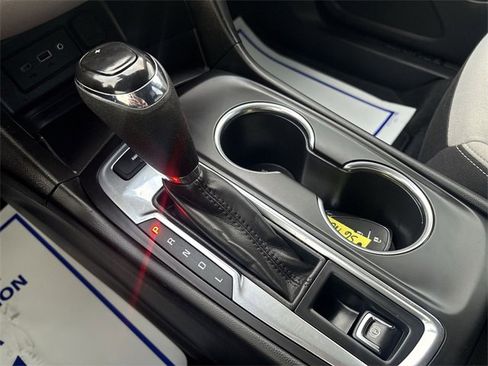 Used 2020 Chevrolet Equinox LS w/ LS Convenience Package image 16