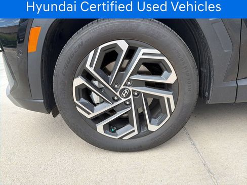 Certified 2025 Hyundai Tucson Limited FWD image 30
