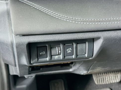 Used 2020 Subaru Outback Limited w/ Popular Package #2 AWD/4WD image 17