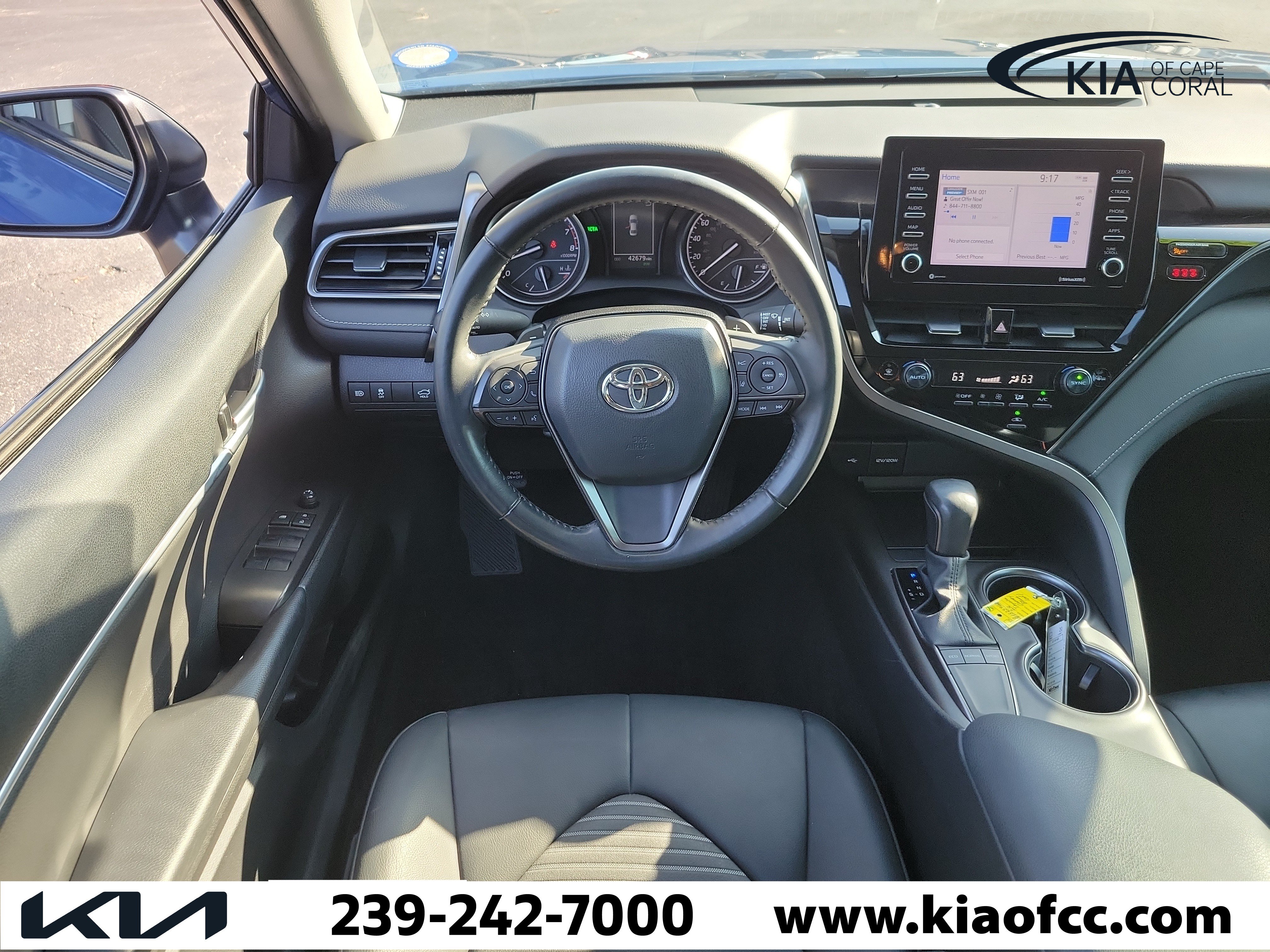 Used 2023 Toyota Camry SE w/ Convenience Package FWD image 16
