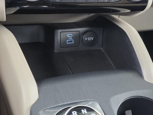 Used 2022 Ford Escape SEL FWD image 26