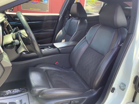 Used 2019 Nissan Maxima SR w/ Premium Package FWD image 10
