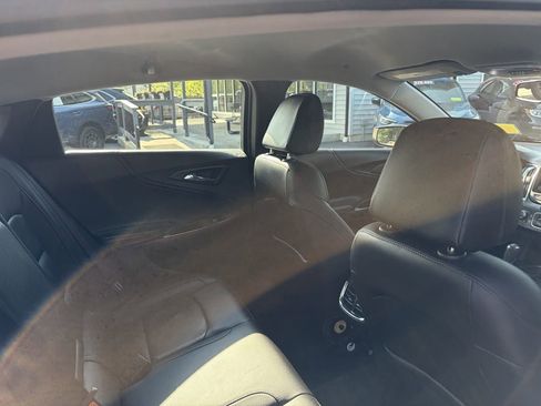 Used 2016 Chevrolet Malibu LT w/ Leather Package FWD image 24