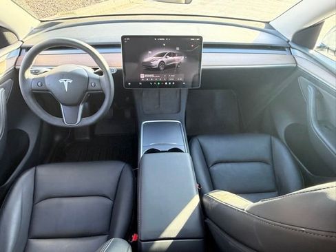 Used 2025 Tesla Model Y Long Range image 12