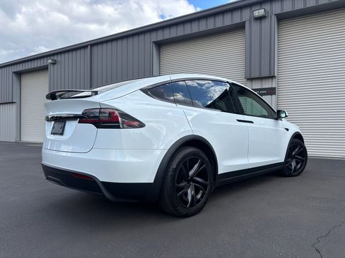Used 2026 Tesla Model X AWD/4WD image 9