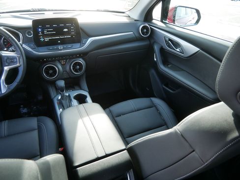 Used 2024 Chevrolet Blazer LT w/ Sound & Technology Package image 11