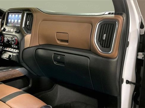 Used 2022 Chevrolet Silverado 3500 High Country image 34