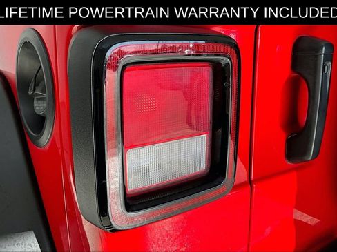 Used 2022 Jeep Wrangler Unlimited Sport image 41