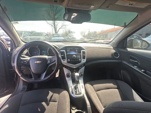 Used 2016 Chevrolet Cruze LT image 21