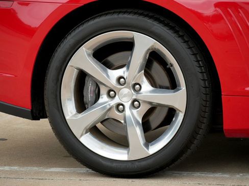 Used 2015 Chevrolet Camaro SS w/ RS Package RWD image 29