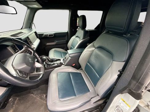 Used 2021 Ford Bronco Outer Banks w/ Sasquatch Package AWD/4WD image 22