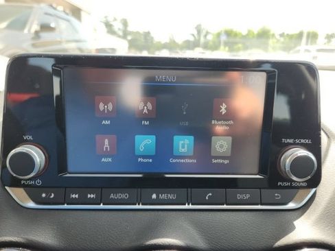 Used 2024 Nissan Sentra S FWD image 26
