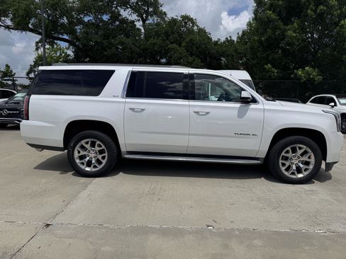 Used 2016 GMC Yukon XL SLT w/ Open Road Package image 28