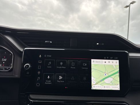 Used 2024 GMC Sierra 1500 AT4 w/ Technology Package image 24