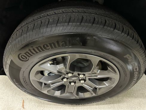 Certified 2024 Ford Maverick XLT image 8