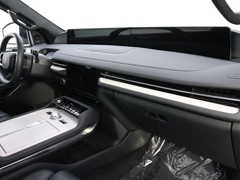 New 2026 Lincoln Navigator Reserve w/ Jet Appearance Package AWD/4WD image 15