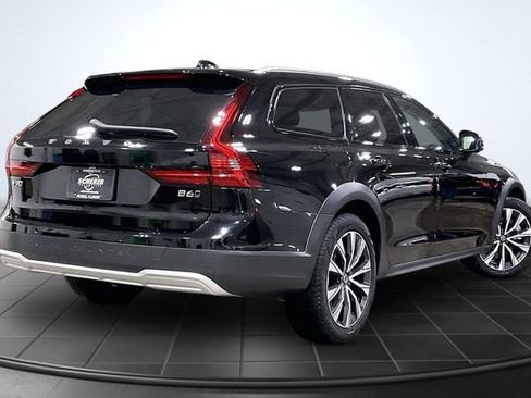 Certified 2024 Volvo V90 B6 Cross Country Plus w/ Climate Package image 3
