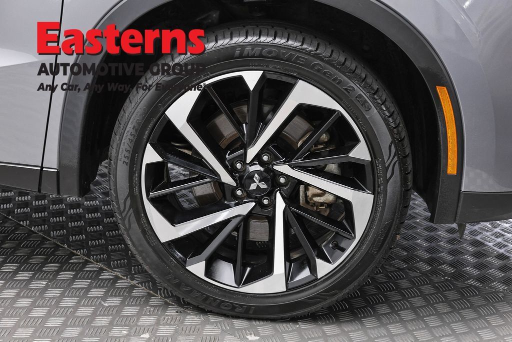 Used 2024 Mitsubishi Outlander SE AWD/4WD image 33