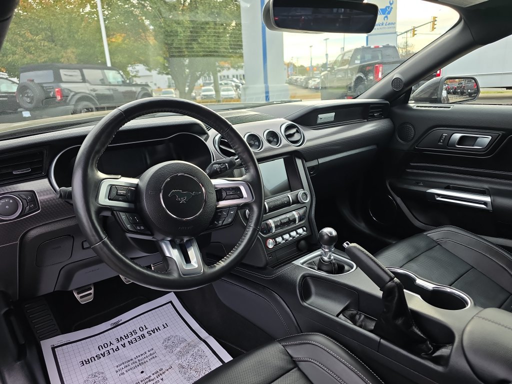 Used 2022 Ford Mustang GT Premium w/ GT Performance Package RWD image 19